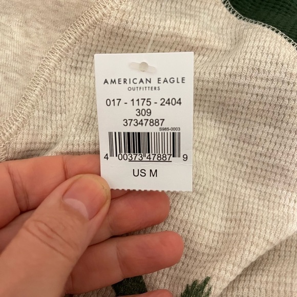 American Eagle Outfitters green and cream top - Picture 4 of 10